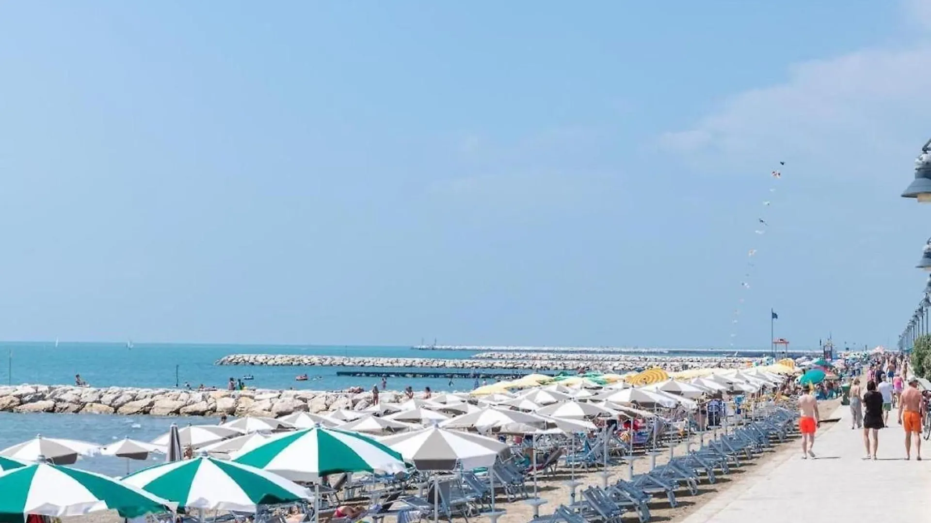 Inviting Apartment By The Beach Порто-Санта-Маргерита-ди-Каорле Италия