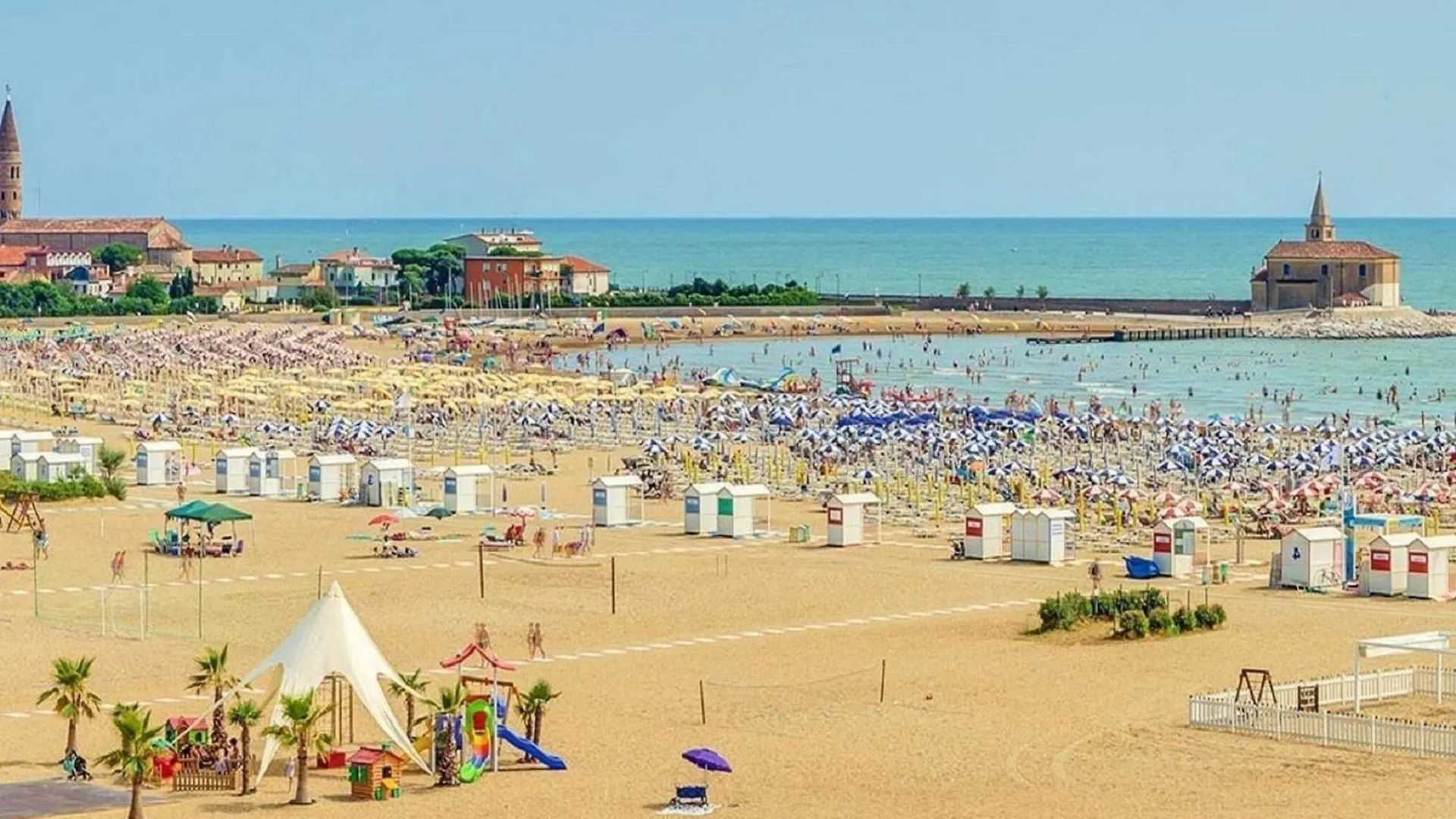 Inviting Apartment By The Beach Порто-Санта-Маргерита-ди-Каорле